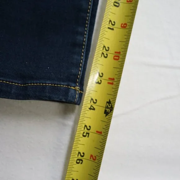 Women's Michael Kors Jeans, Size 6 - Picture 13 of 14